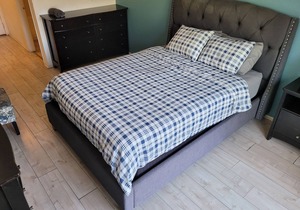 (C04/C06) Beverly Hills Hotel Style 2 Bedroom Suite
