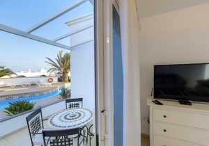 C2, en pequeño complejo con piscina climatizada comunitaria a 100m del mar