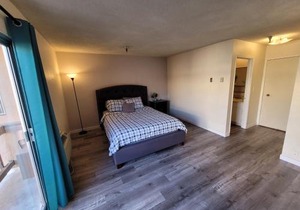 (C20) Large & Cozy Unit