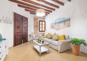 Ca Na Serrieta - Two Bedroom Villa, Sleeps 4