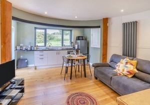 Caban Silo - One Bedroom House, Sleeps 2