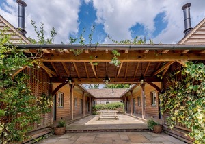 Cabin ∙ 2 bedrooms ∙ 4 guests
