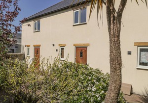 Cabin ∙ 2 bedrooms ∙ 4 guests