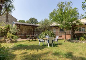 Cabin ∙ 2 bedrooms ∙ 4 guests