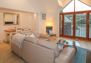 Cabin ∙ 2 bedrooms ∙ 4 guests
