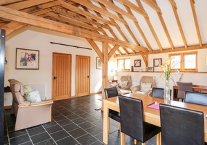 Cabin ∙ 2 bedrooms ∙ 4 guests