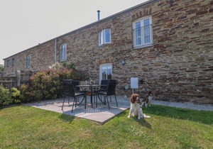 Cabin ∙ 2 bedrooms ∙ 4 guests