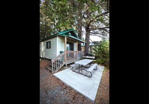 Cabin 2 Lynn View Lodge