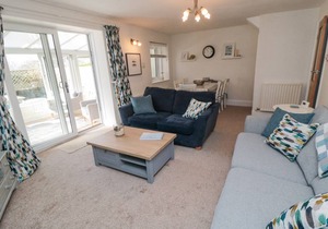 Cabin ∙ 3 bedrooms ∙ 5 guests