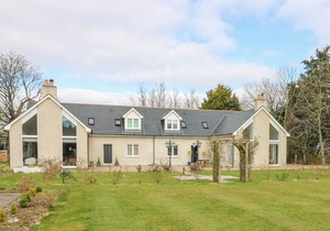 Cabin ∙ 4 bedrooms ∙ 8 guests