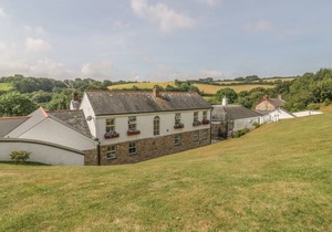 Cabin ∙ 5 bedrooms ∙ 10 guests