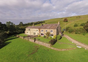 Cabin ∙ 6 bedrooms ∙ 14 guests