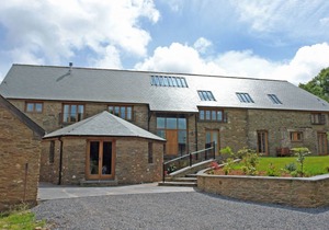 Cabin ∙ 8 bedrooms ∙ 18 guests