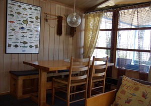 Cabin in meditative oakwood Unit 4 (Neshagen)
