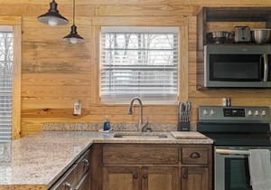 CABINS OF LAY LAKE AT BEESWAX CABIN #4