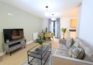 Cabot Mews Apartment 1