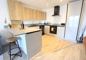 Cabot Mews Apartment 6