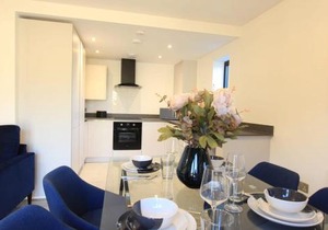 Cabot Mews Apartment 7