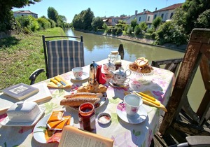 CADIFIORE-B & B12 - room w / bath in Country house riverside, parking in private parc