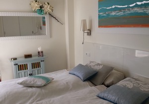 CALA MILLOR right on the beach! New, exclusive apartment