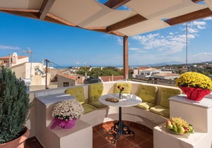 Calergi Residence 9 -1BR-1LIVR-Amazing Terrace View-Pool Paradise-MONTHLY OFFER