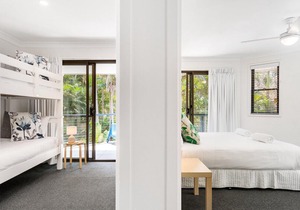 Calinda Sol 10 - Cafes, restaurants and beaches all within 5 min walk.