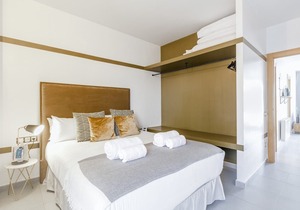 Callao IV - Two Bedroom Apartment, Sleeps 4