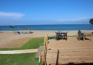 Calm and idyllic in the country, close to the beach - holiday house with wifi |