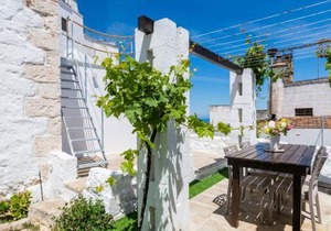 Campanile Apartment with terrace by Wonderful Italy