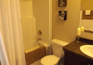 Campbell's Clean & Comfortable Modern Duplex 4472B