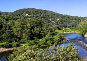 Camping maeva Escapades Coeur d'Ardèche **** - Mobile Home 3 Rooms 5/7 People + TV