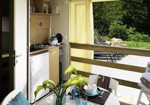 Camping La Joletière *** - Tit-Home 3 Rooms 4 People