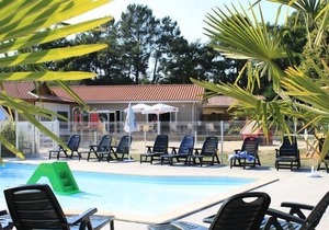Camping Le Paradis **** - Jasmin 3-room mobile home 4 people
