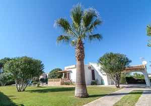 Can Calsina - Three Bedroom Villa, Sleeps 6