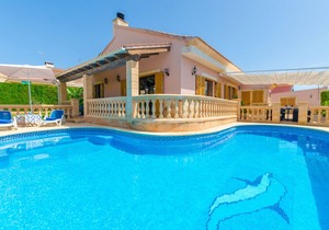 CAN FAMA - Villa with private pool in Badia Gran. Free WiFi.