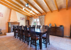 CAN MARÇAL - Beautiful chalet with private pool and tennis court in residential area. Free WiFi