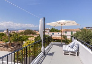 Can Miquel Beautiful family house with pool next to the beach