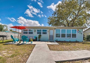 Canalfront Hudson Home w/Private Dock & Yard!