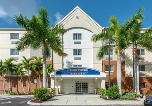 Candlewood Suites Fort Myers/Sanibel Gateway