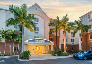 Candlewood Suites Fort Myers/Sanibel Gateway