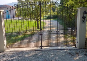 Cante Grillet - 295 Chemin des Contards - 84480 Lacoste