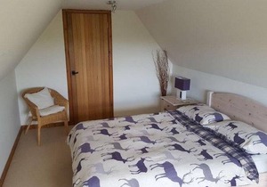 Canterra Cottage Room 1