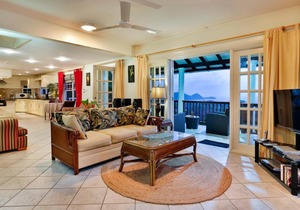 Cap Estate Villa Sleeps 8 Pool Air Con WiFi