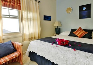 Cap Estate Villa Sleeps 8 Pool Air Con WiFi