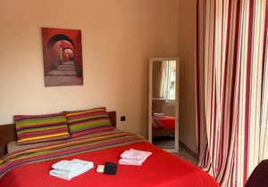 Capital apartment next to Metro station with parking spot to explore Athens
