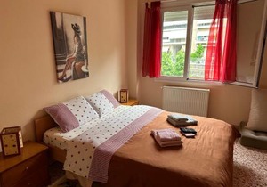 Capital apartment next to Metro station with parking spot to explore Athens