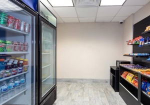 Capital City Escape! 4 Pet-Friendly Units! Free Parking!
