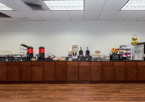 Capital City Escape! 4 Pet-Friendly Units! Free Parking!