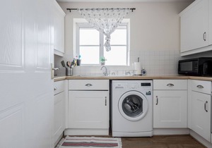 Captivating 3-Bed Apartment in Grays