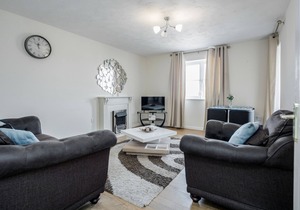 Captivating 3-Bed Apartment in Grays